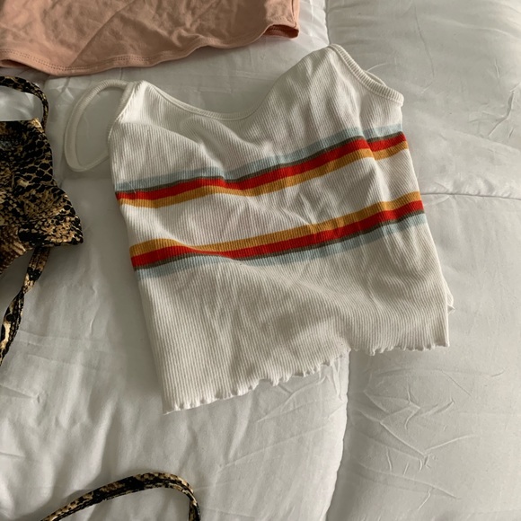 Crop top bundle - Picture 3 of 7